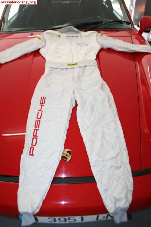 Vendo exclusivo mono sabelt de la porsche cup a estrenar