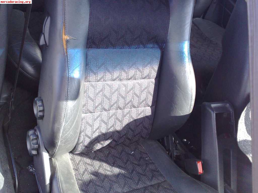 Vendo asientos rover 220    140 euros