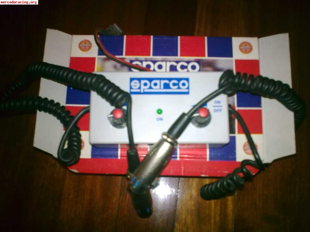 Se vende centralita de cascos sparco