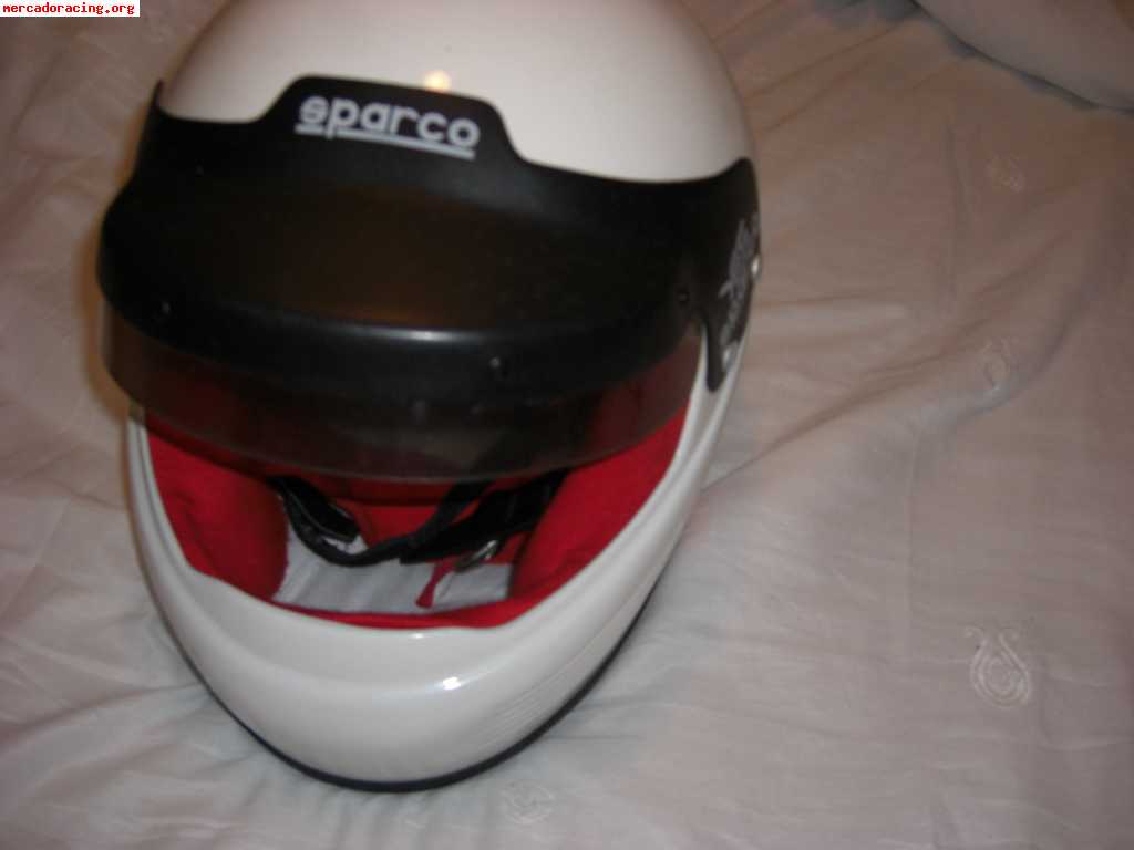 Vendo este casco sparco 