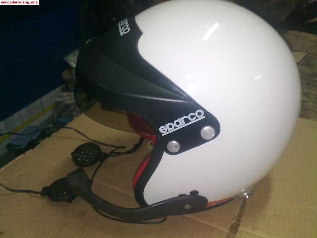 Se venden 2 cascos sparco yes