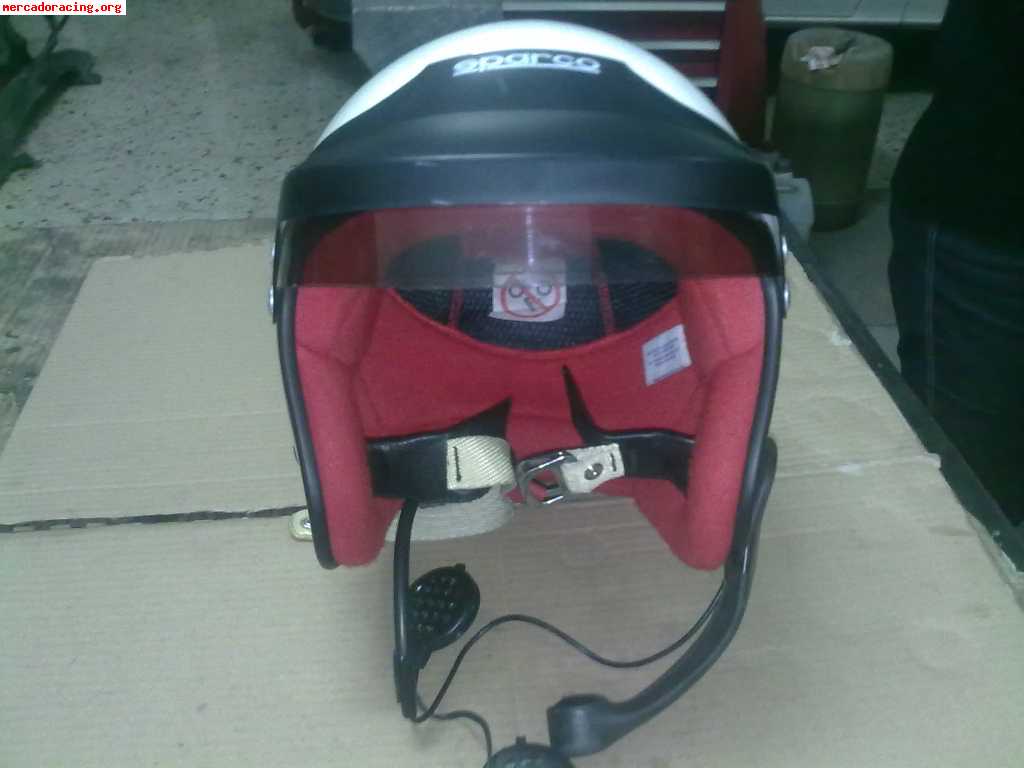 Se venden 2 cascos sparco yes