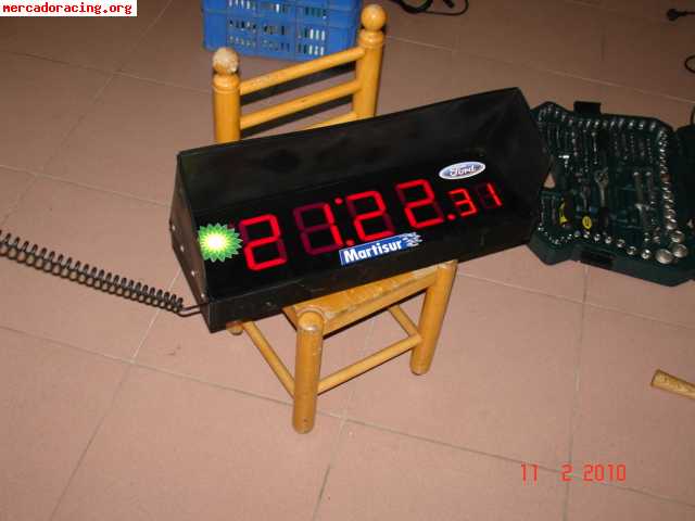 Reloj dijital de asistencias con cuenta atras