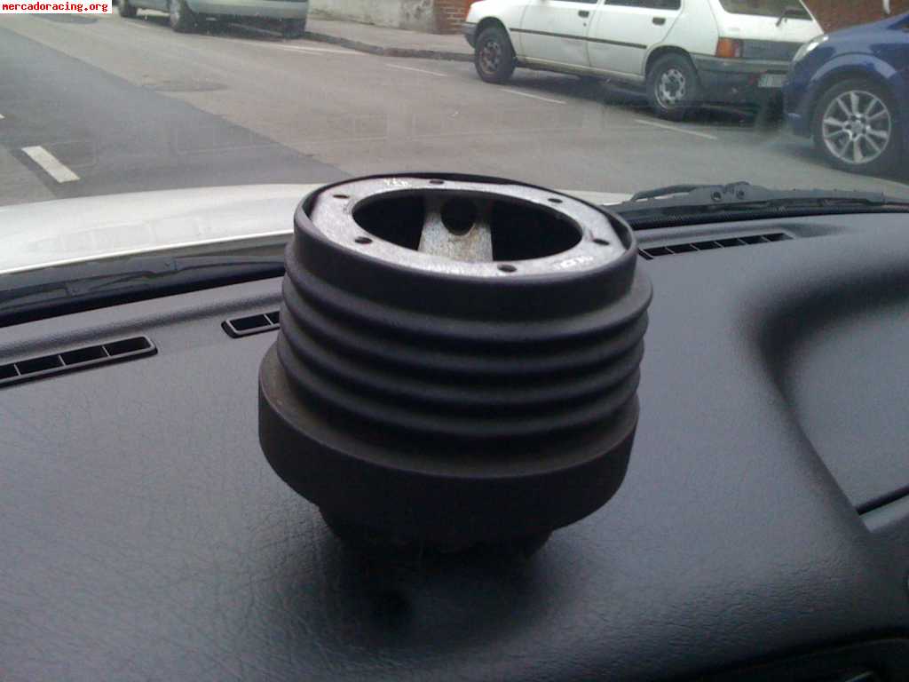 Vendo piña momo de un 206 gti