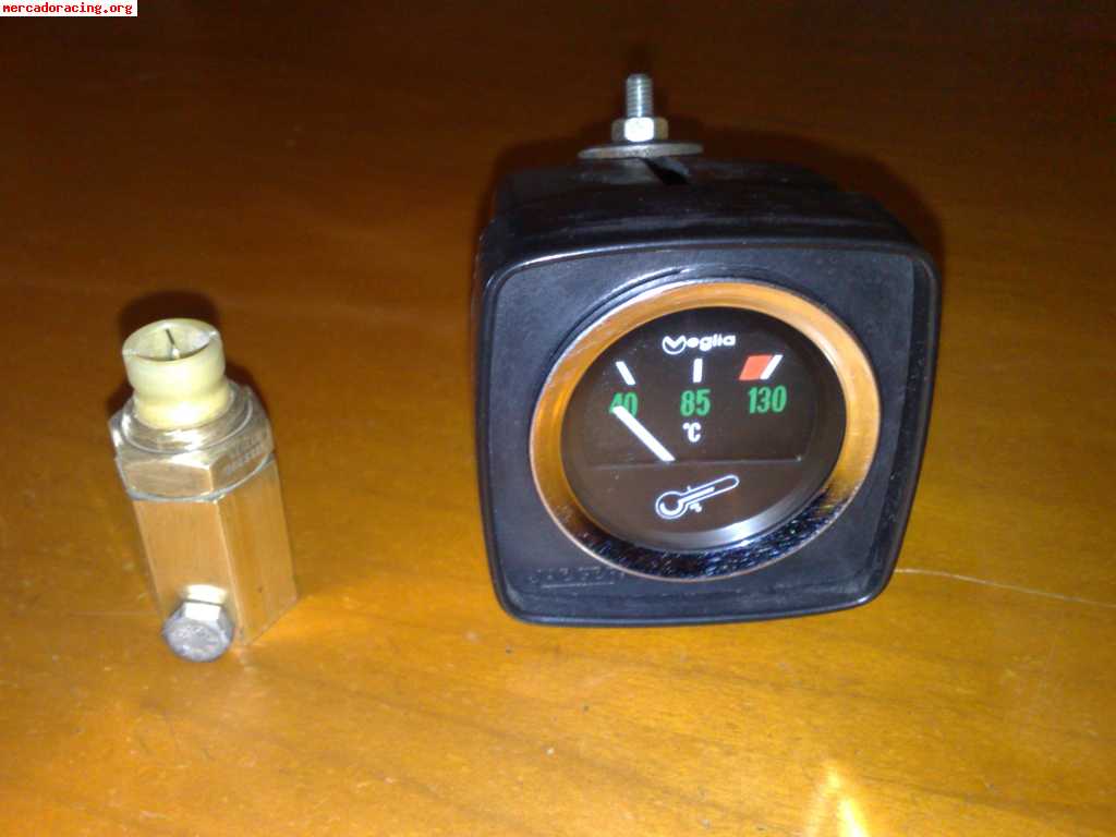 Reloj temperatura agua con sensor y  capilla.