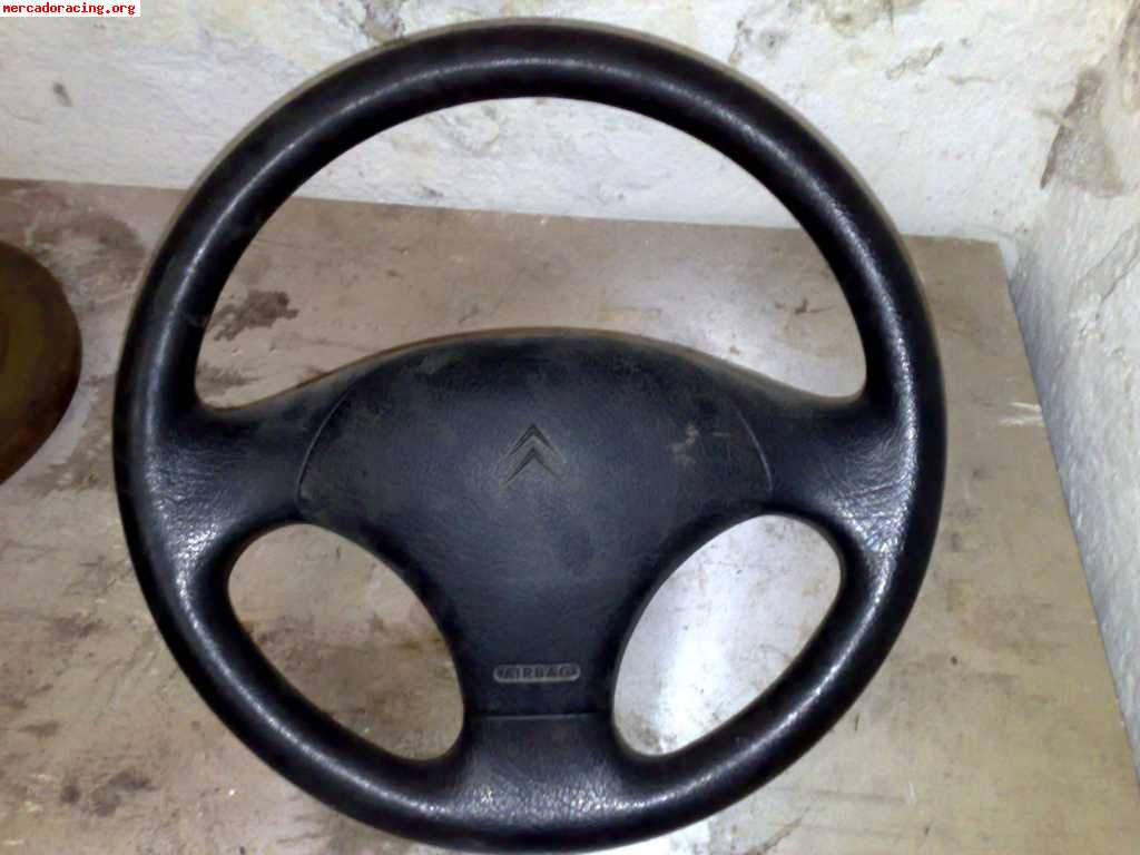 Vendo volante original citreon saxo vts con airbag