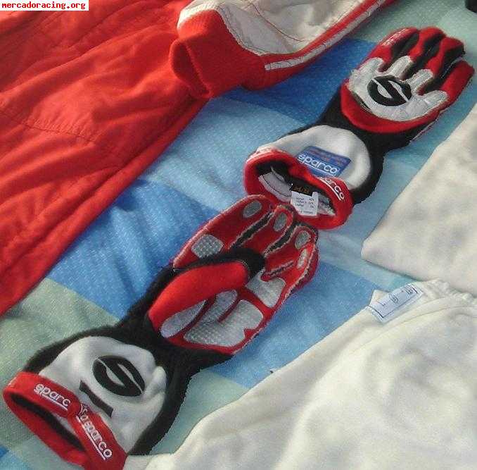 Guantes sparco gama alta homologados.