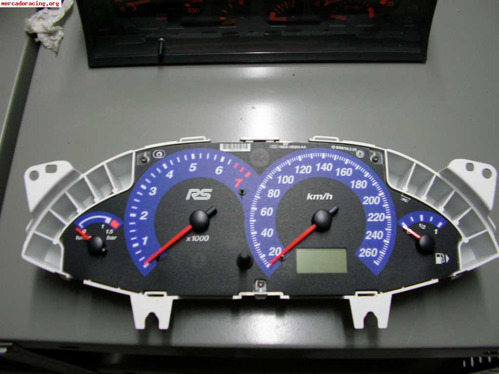 Vendo cuadro de relojes de ford focus rs nuevo con 0 km