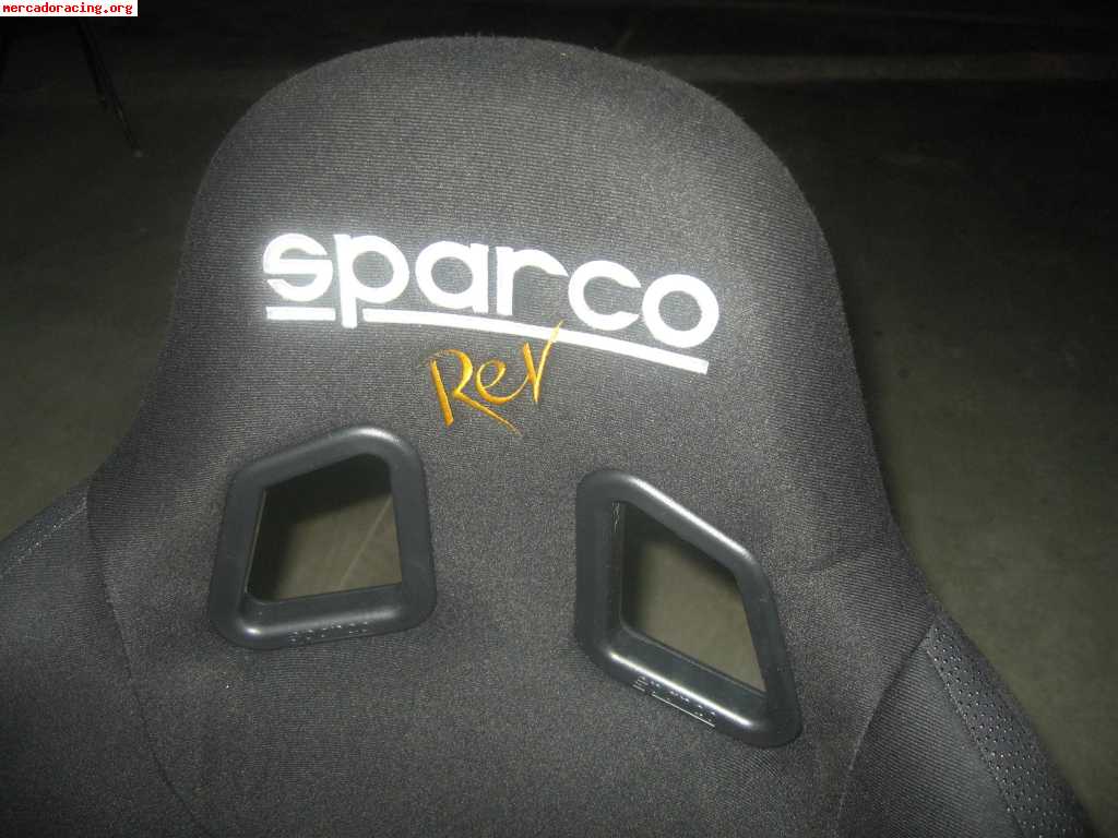 Se venden 2 baquets sparco rev 350 euros