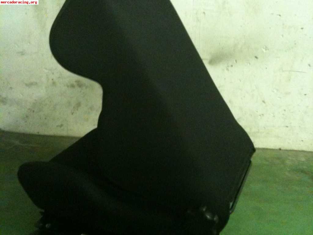 Se vende baquet omp reclinable ,perfecto estado;