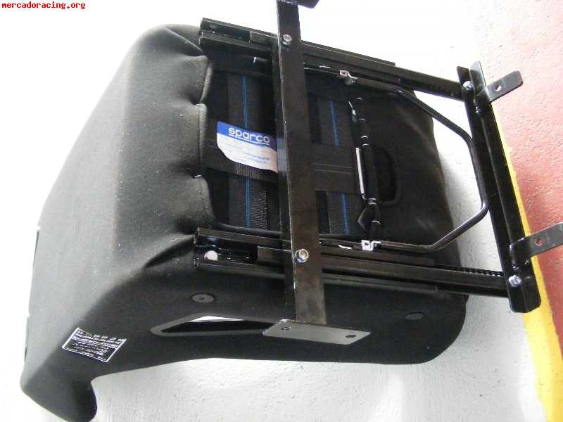 Vendo baquet sparco nuevo con guias y bases para fiat uno. f