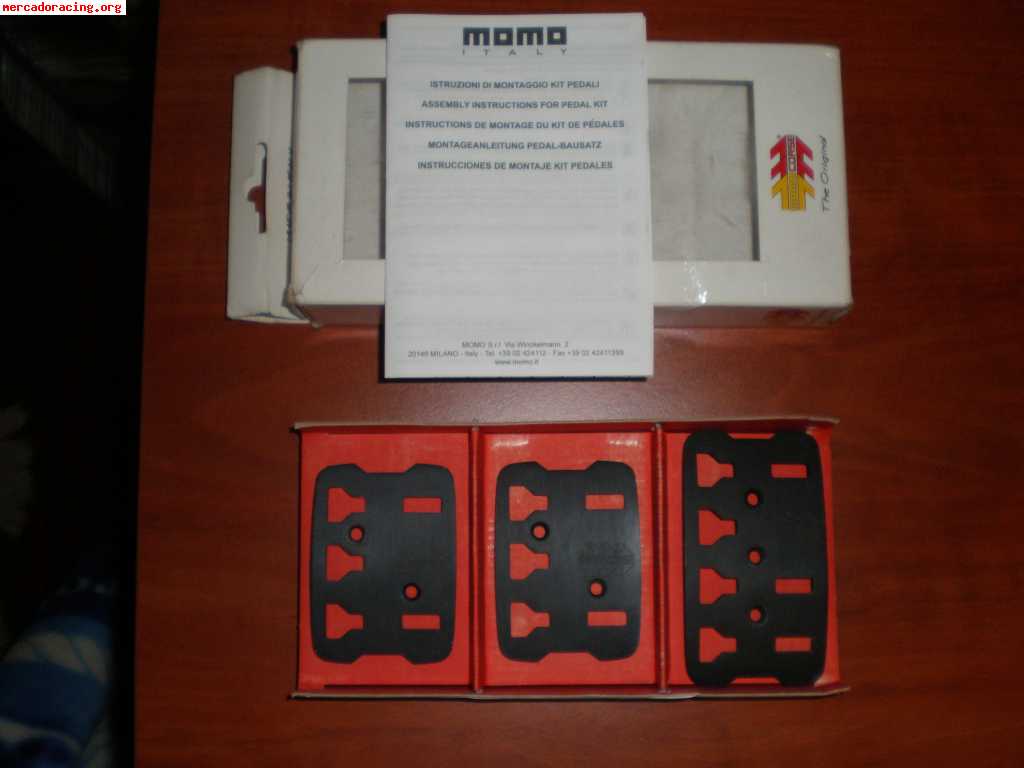 Pedales momo corse técnica black