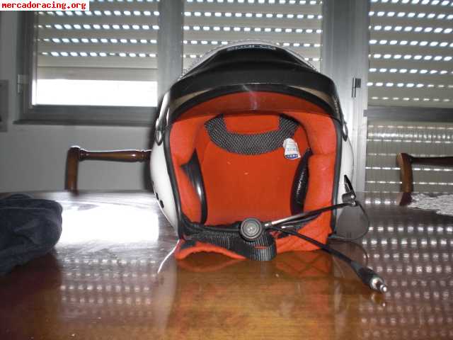 Vendo o cambio casco, mono y arneses 