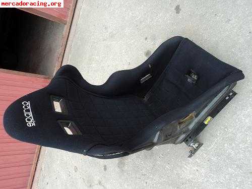 Se vende baquet sparco 