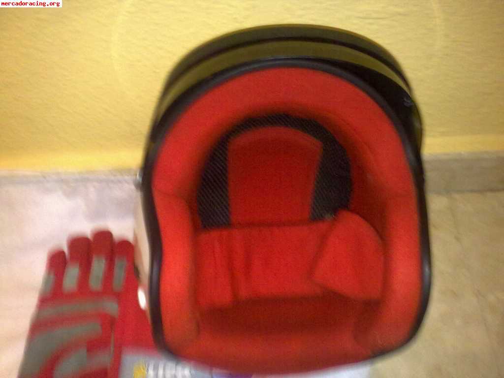 Vendo casco y guantes 