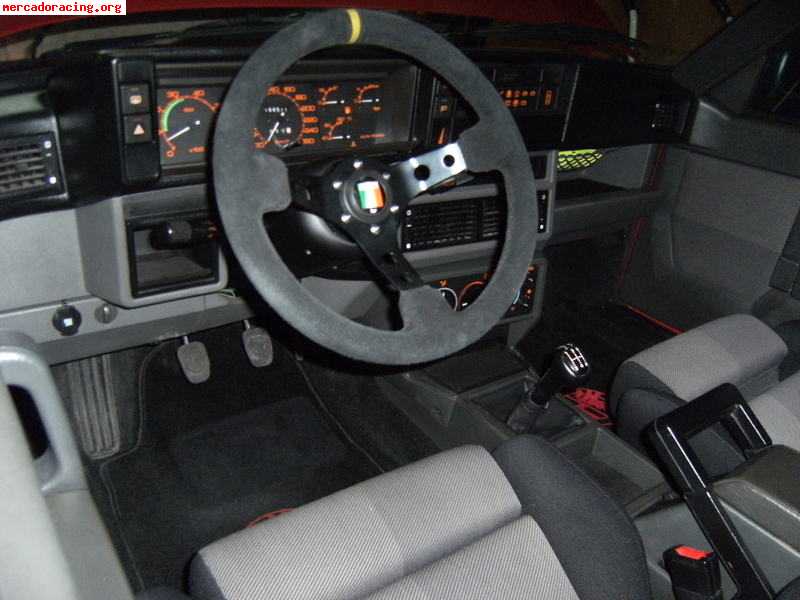 Volante turini piel invertida  (nuevo )