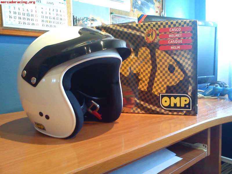 Casco omp jet new axis