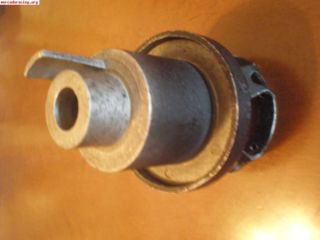 Se vende diverso material: semibaquet, volante plano, y piña