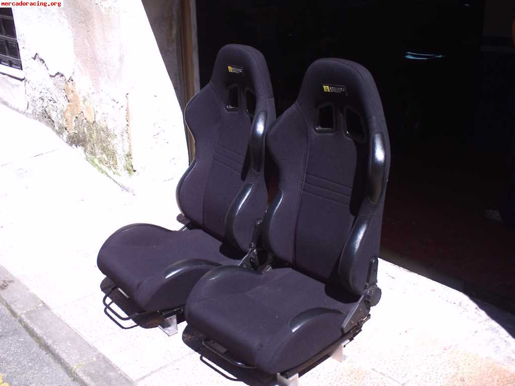 Vendo dos semi-bacquets con un mes de uso 250 euros