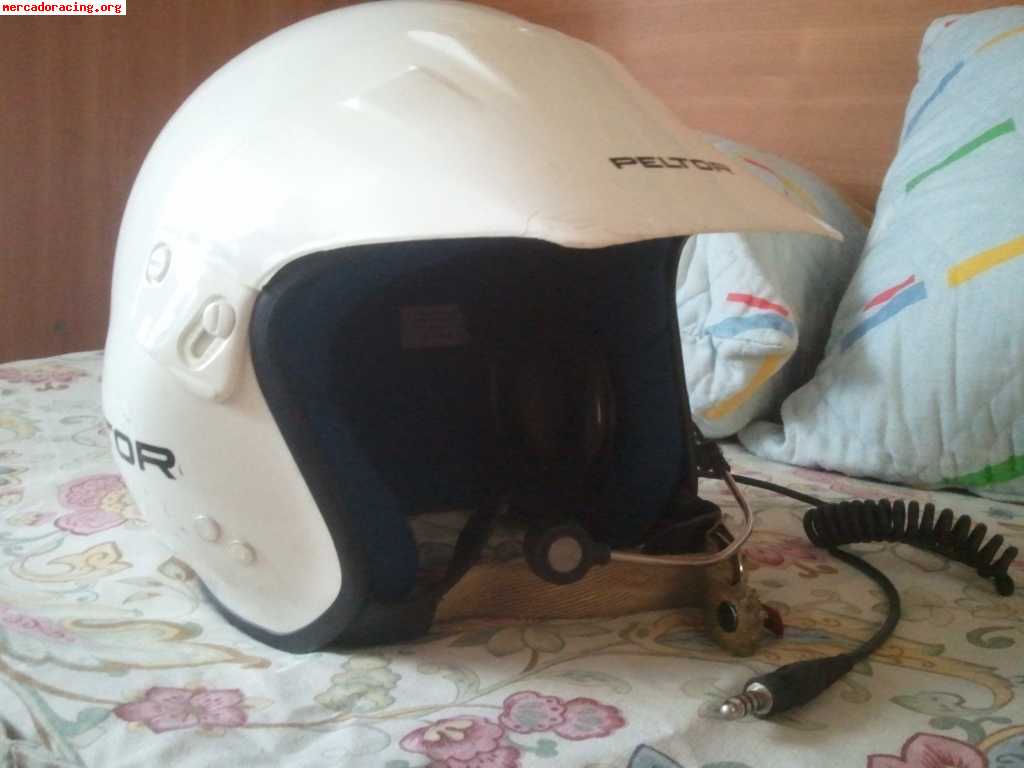 Casco peltor, mono desafio y ropa interior 600€