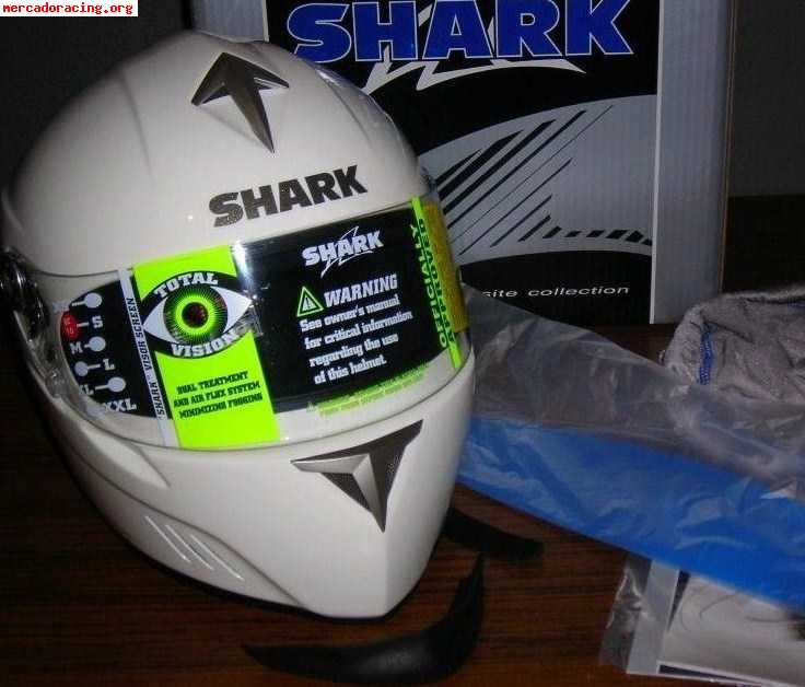 Casco karting shark