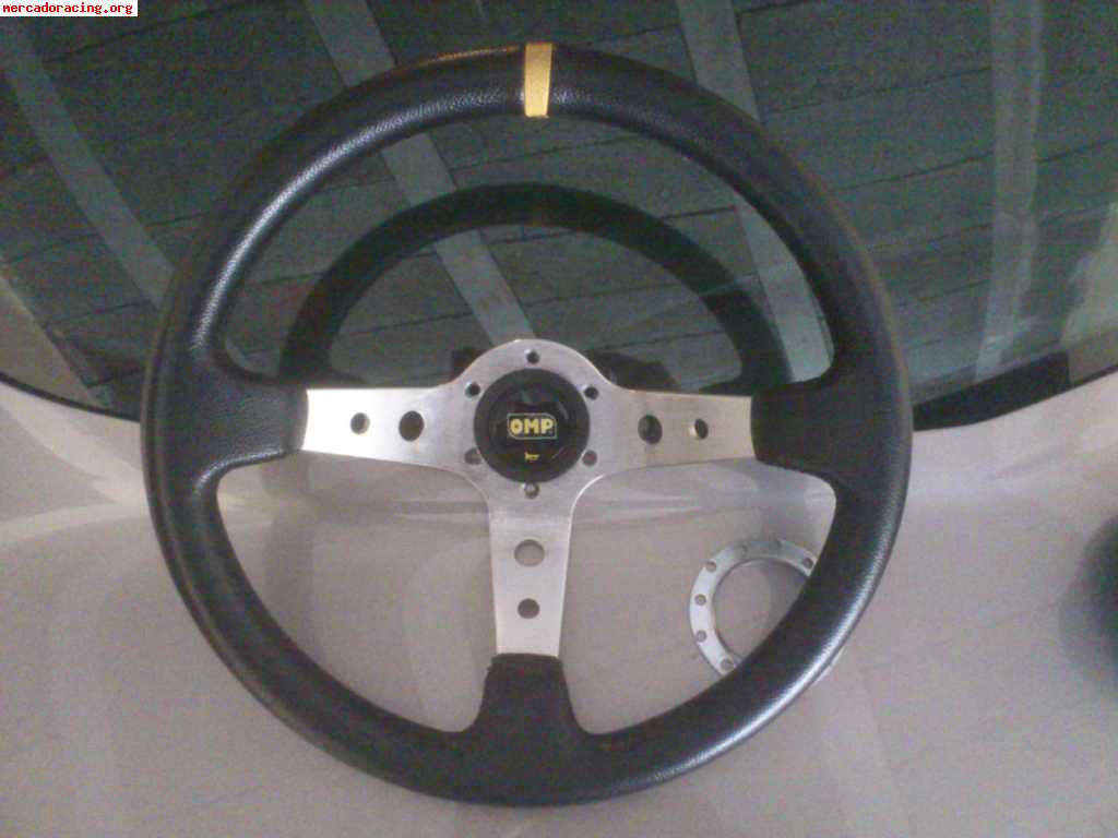 Volante replica omp   piña peugeot 206