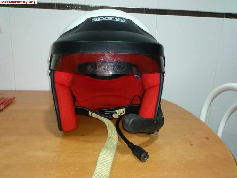 Se vende casco sparco homologado muy cuidado con funda talla