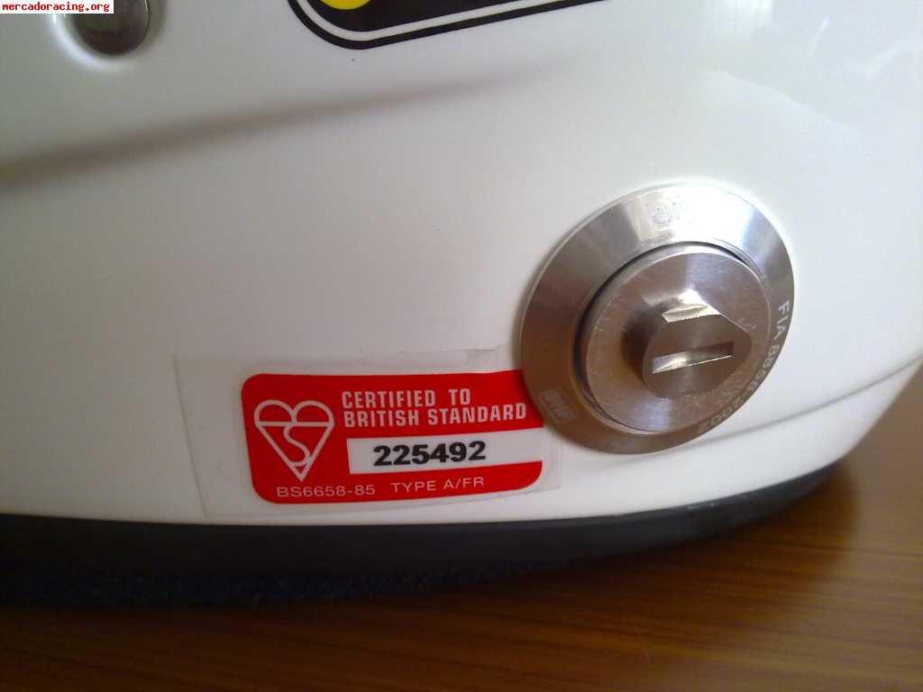 Vendo casco omp integral con clips hans  nuevo.... 325 €