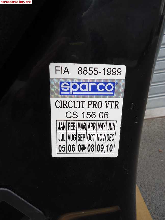 Vendo baquet sparco circuit recien caducado impecable.