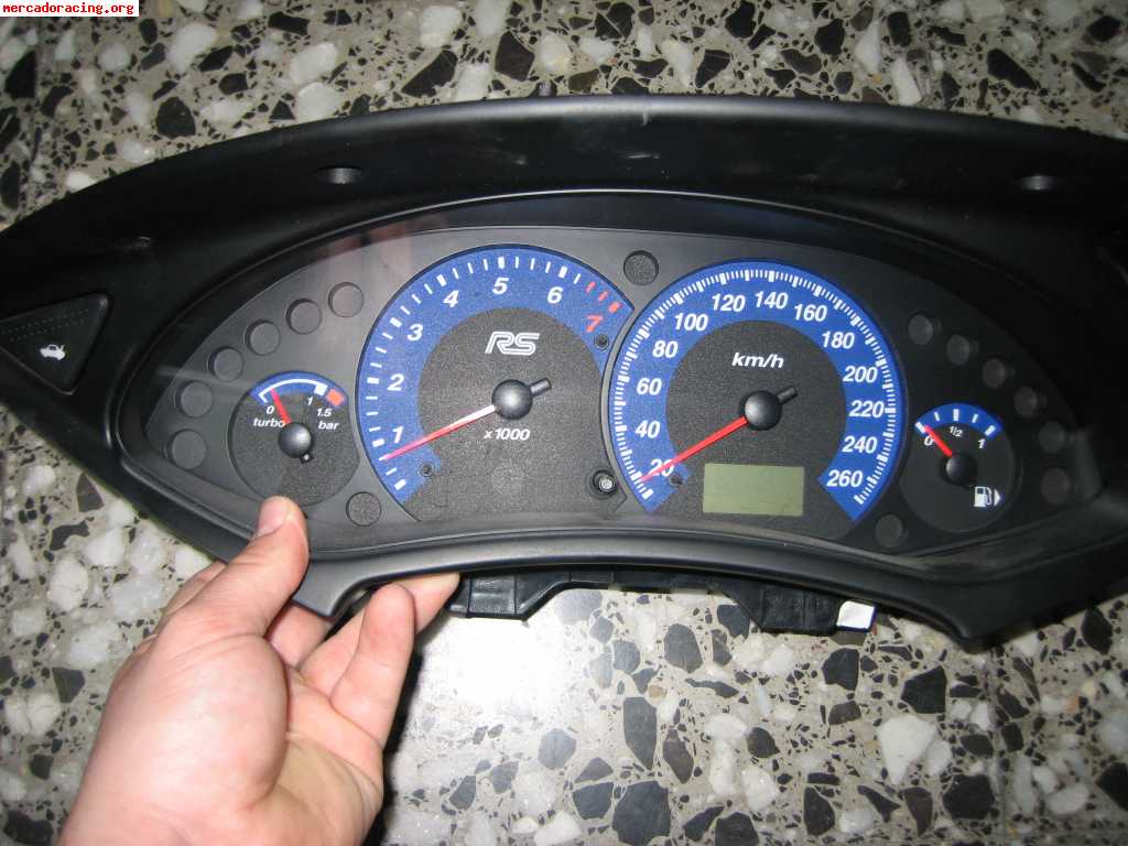 Vendo. cuadro de relojes de ford focus rs mk1