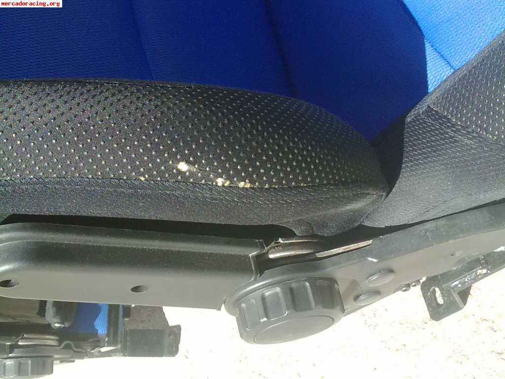 2 semibaquets simoni racing 200€