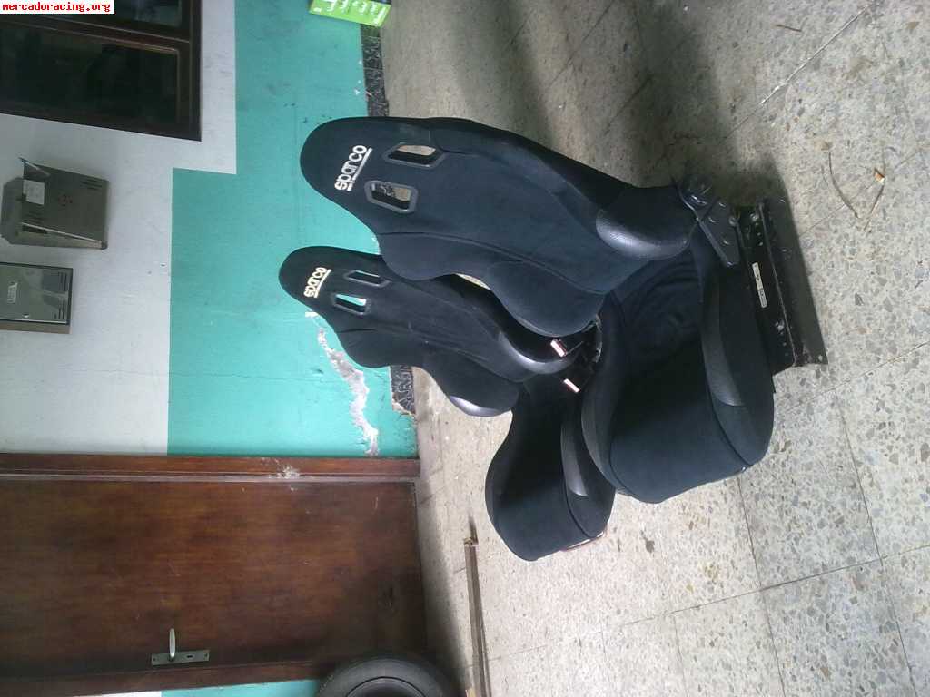 Se venden semi baquets sparco torino i