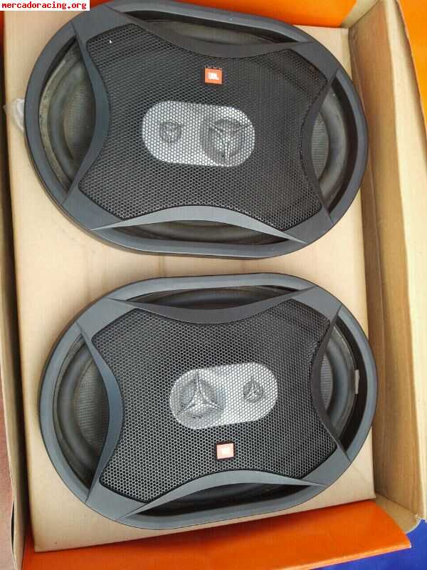 Altavoces ubl 6x9