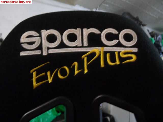 Se vende baquet sparco evo 2 plus   180euros.