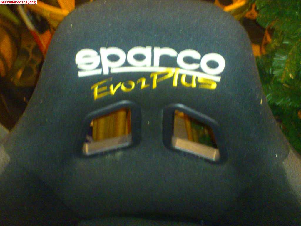 Vendo pack completo competición (baquet, casco, hans, ropa i