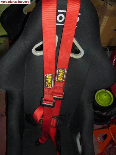 Juego baket´s, volante y arneses