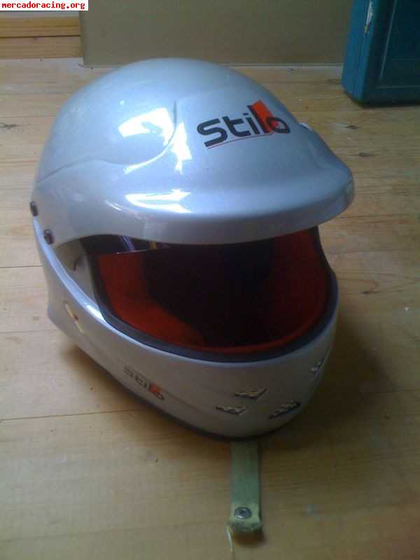 Se vende casco y hans
