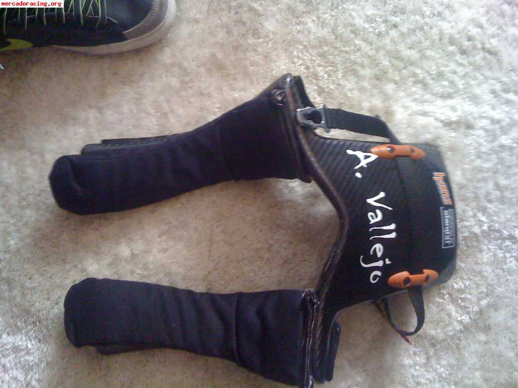 Se vende casco y hans