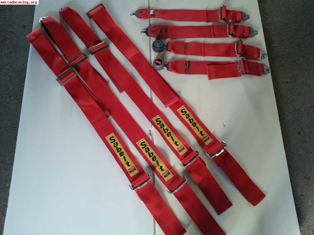 Vendo pareja arneses caducados sabelt 100 euros!!