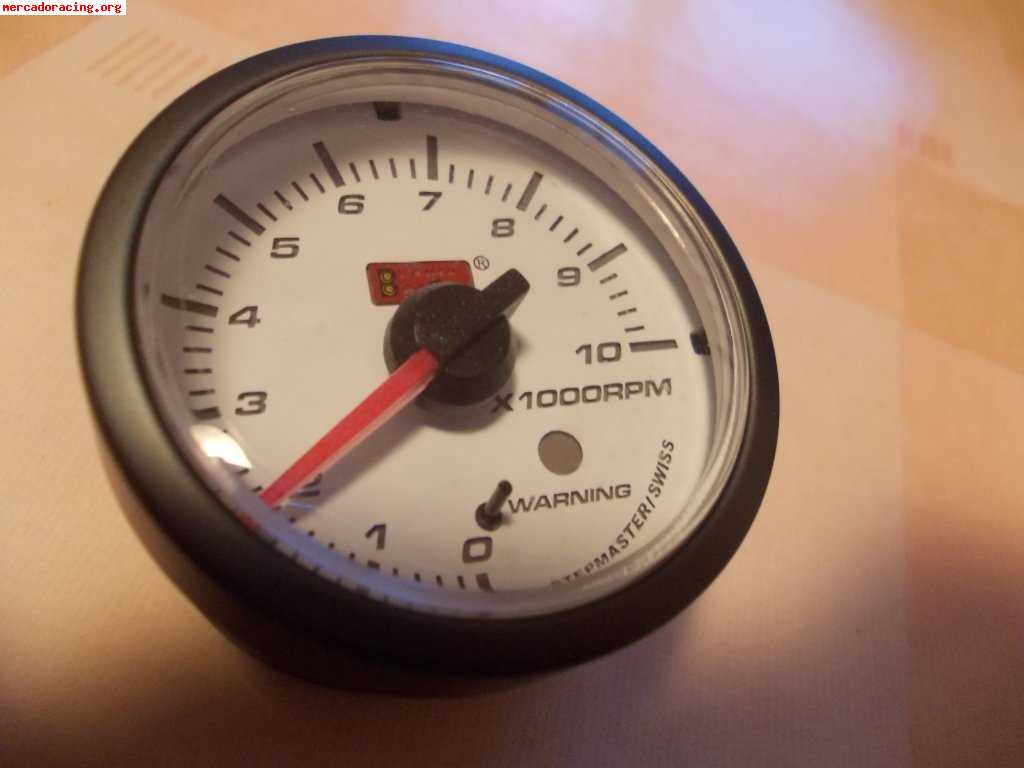 Vendo tacometro analógico 10.000 rpm - 25€