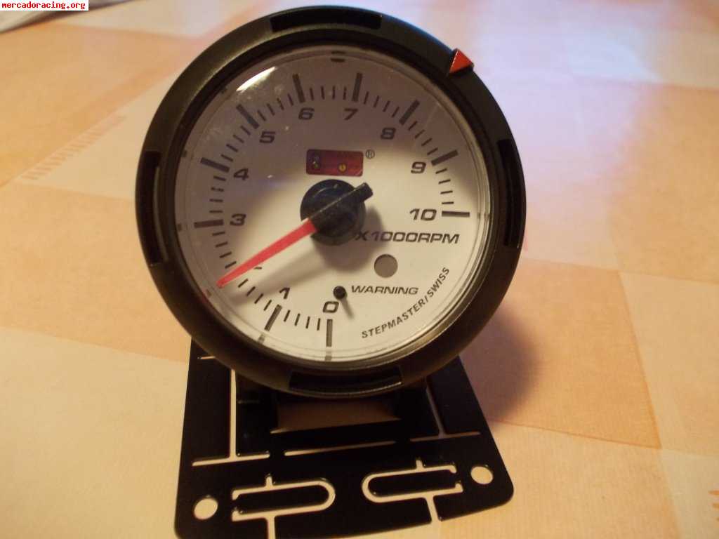 Vendo tacometro analógico 10.000 rpm - 25€