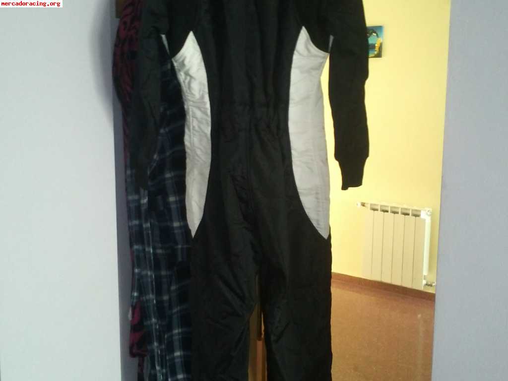 Vendo mono ignifugo de karting