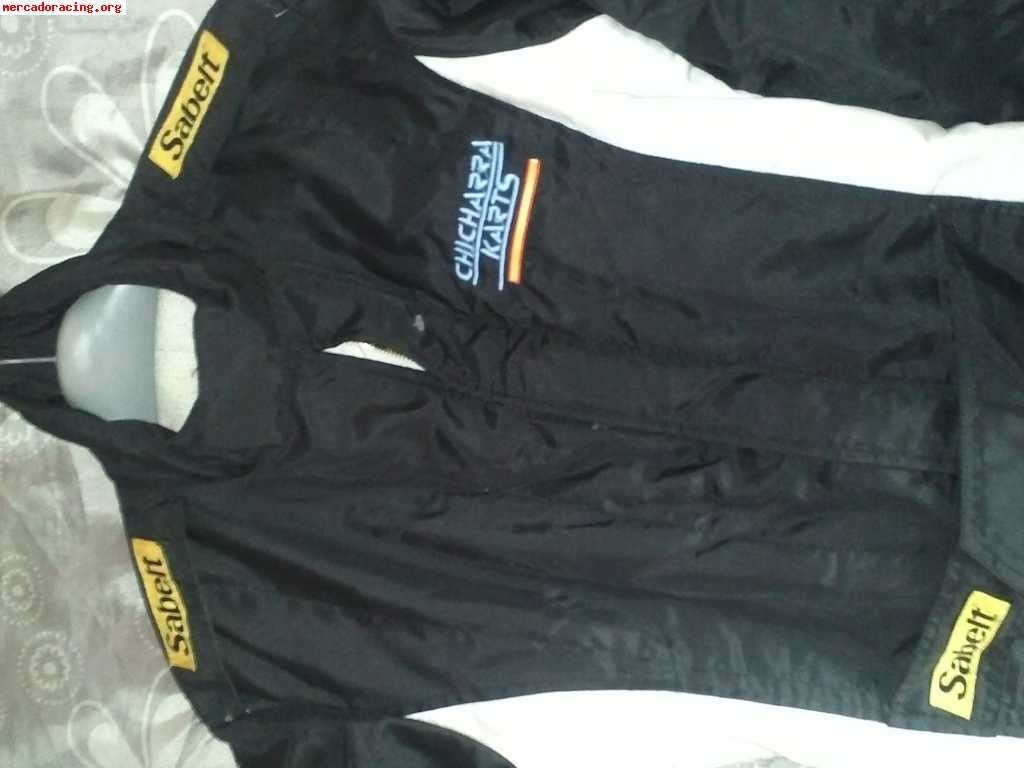 Vendo mono ignifugo de karting