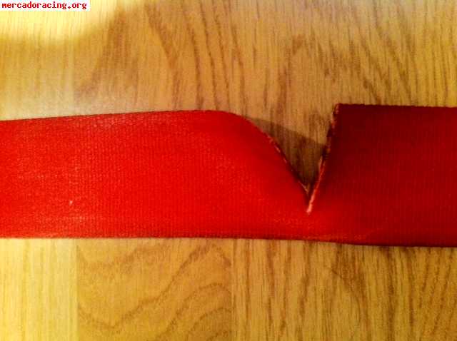 Cinturones rojos delanteros fiat 50€