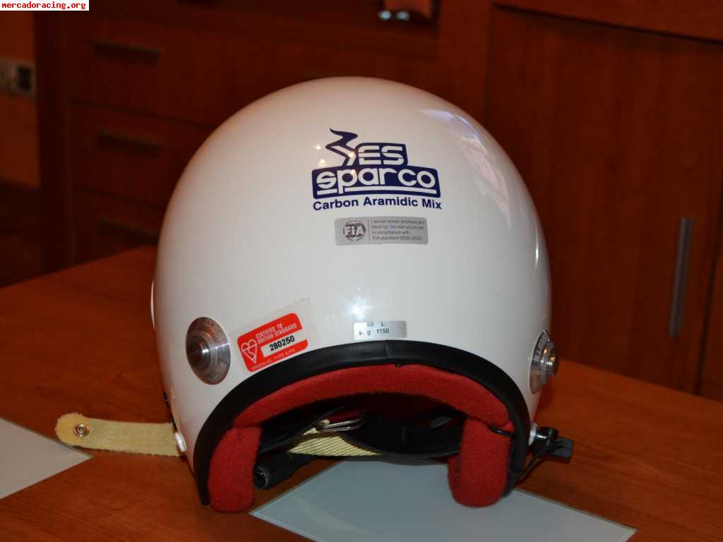 Se vende casco y hans de carbono 