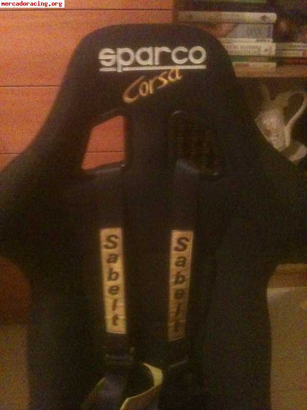 Vendo backet sparco corsa negro caducado muy cuidado