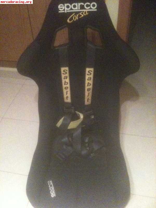 Vendo backet sparco corsa negro caducado muy cuidado