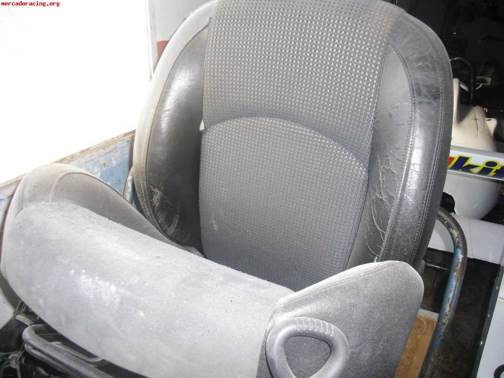 Vendo  despieze  interior de206 3p g t i