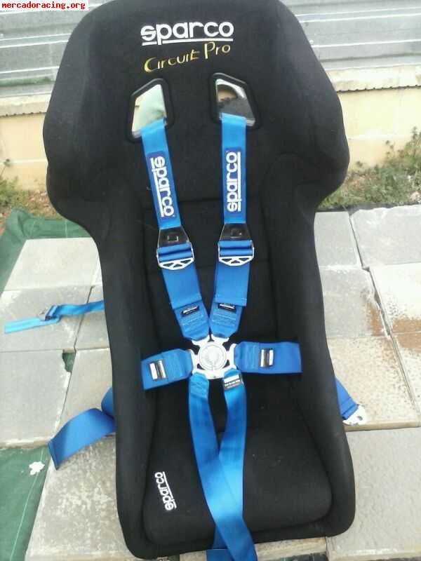 Vendo baquet y arnes caducado
