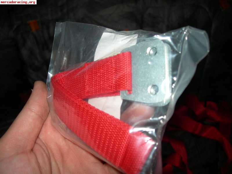 Vendo arneses de 4 puntos nuevos y regalo tiradores